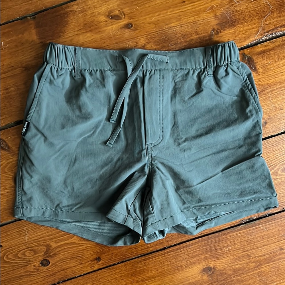 Coala Tree Trailhead Short (gray)